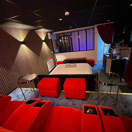 Apartment 4k Cinema, Jacuzzi Merignac (Gironde)