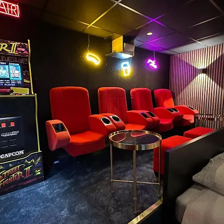 4k Cinema, Jacuzzi Lejlighed Mérignac